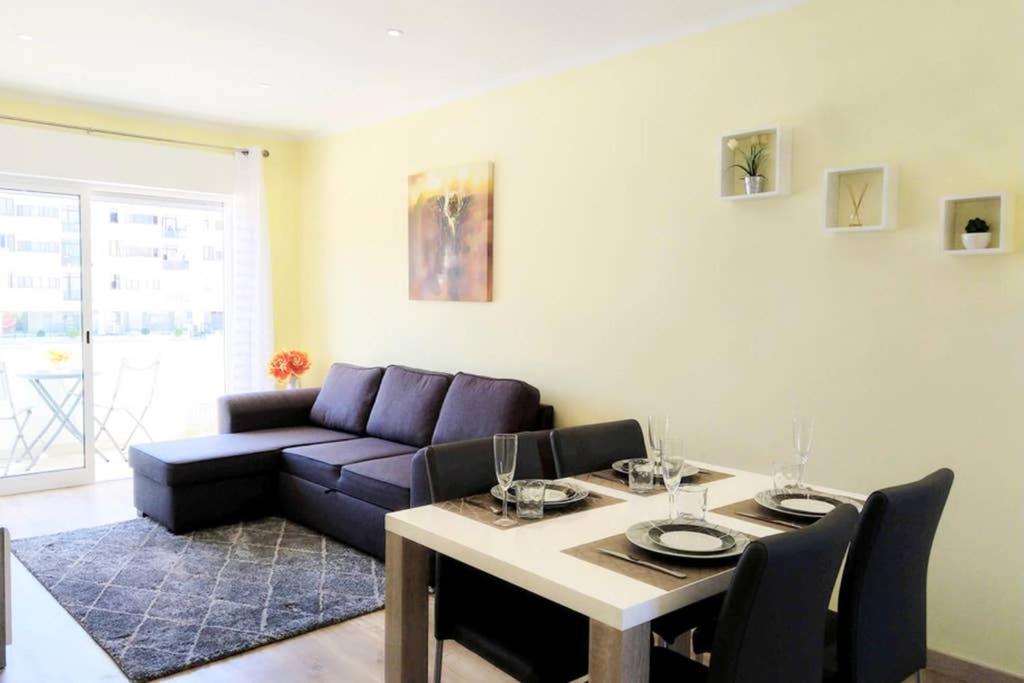 Praia Eulalia With Pool And 5 Minutes From The Beach Albufeira Exterior photo